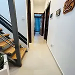 Hillview Duplex Penthouse *
