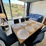 Hillview Duplex Penthouse *
