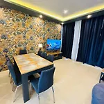 Hillview Duplex Penthouse *