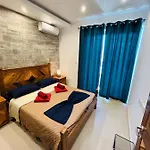 Hillview Duplex Penthouse