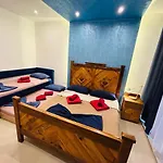 Apartment Hillview Duplex Penthouse