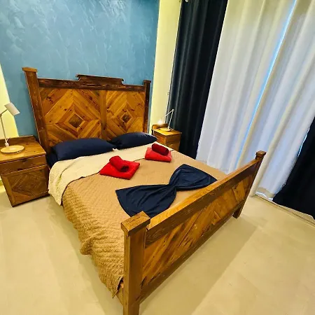Hillview Duplex Penthouse דירה *
