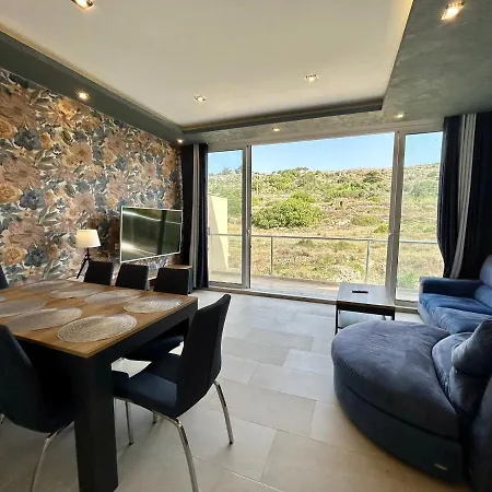 דירה Hillview Duplex Penthouse סיינט פול ביי