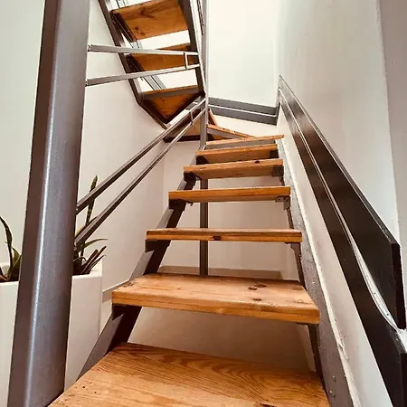 Hillview Duplex Penthouse