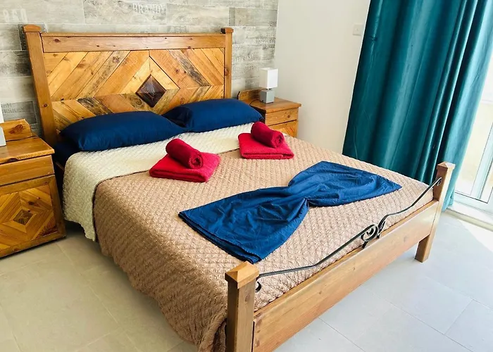 Apartment Hillview Duplex Penthouse