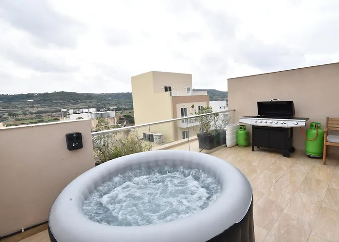 Apartment Hillview Duplex Penthouse